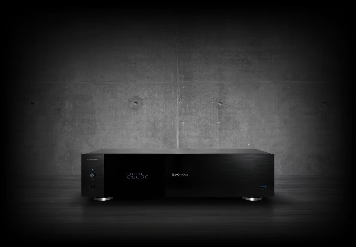 R_volution PlayerPro 8K TV